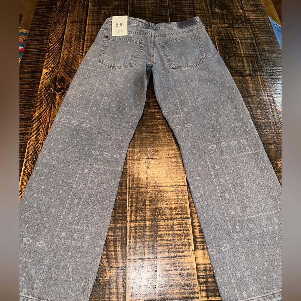 BDG NWT size 27x32 Kayla Lowrise Boyfriend Jeans